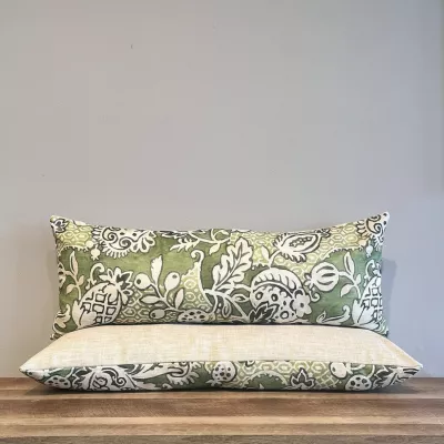 Two lumbar pillows covered in S4883 Avocado