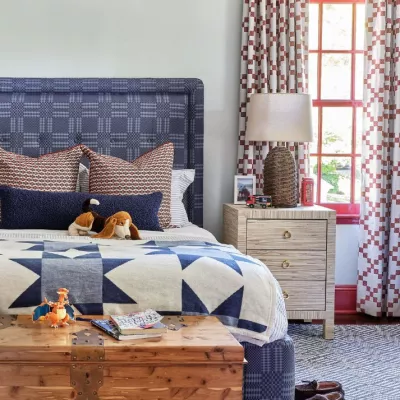 S5823 Upholstered on a bed frame