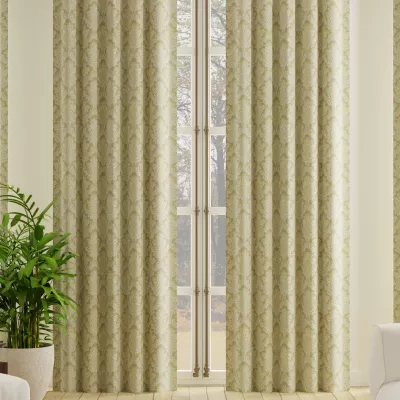 S7002 Clary applied to drapery