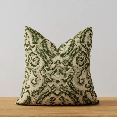 S7014 Jade applied to a pillow