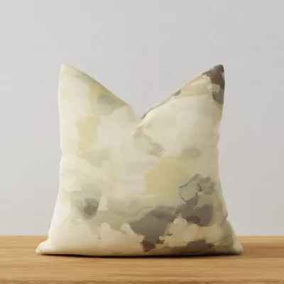 S7060 Fog applied to a pillow